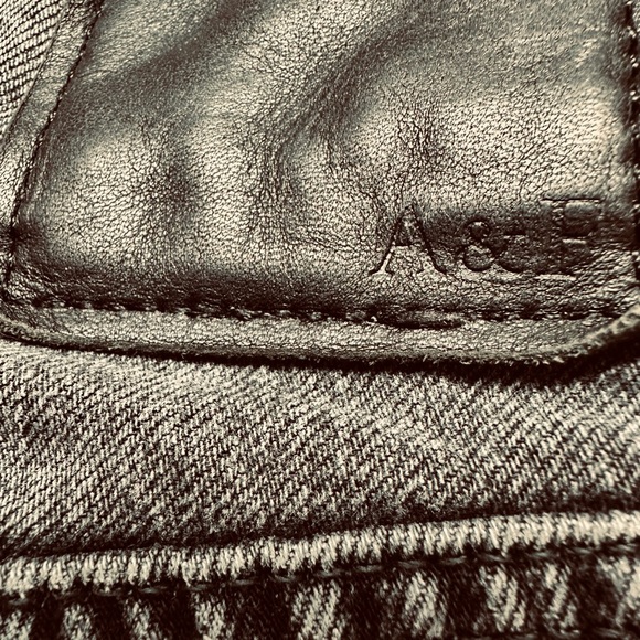 Abercrombie & Fitch Langdon Slim Fit Black Denim Rewashed Ripped Size 26W - 30L - Picture 5 of 7